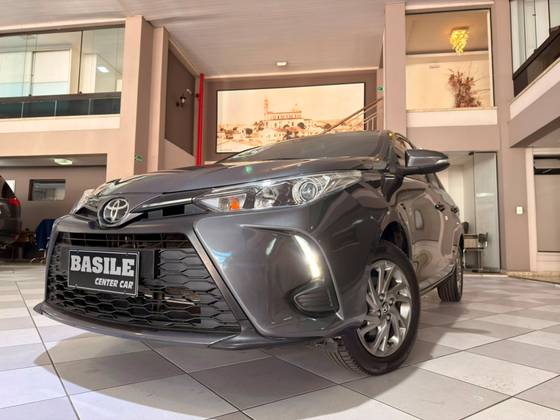 TOYOTA YARIS 1.5 16V FLEX SEDAN XS MULTIDRIVE TOYOTA YARIS 1.5 16V FLEX SEDAN XS MULTIDRIVE